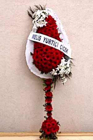 Lilyum ve Kırmızı Gerbera Düğün Çelengi