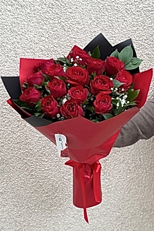 Sen Başkasın 15 Gül